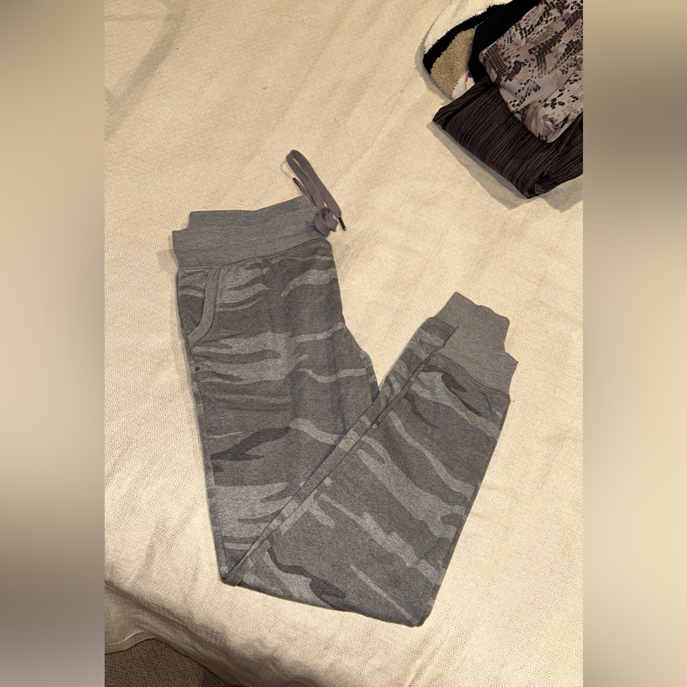 z supply joggers